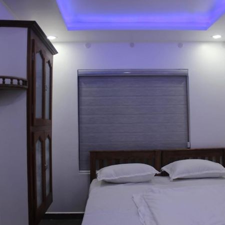 4 Acre Woods Farm Stay 무나르 외부 사진